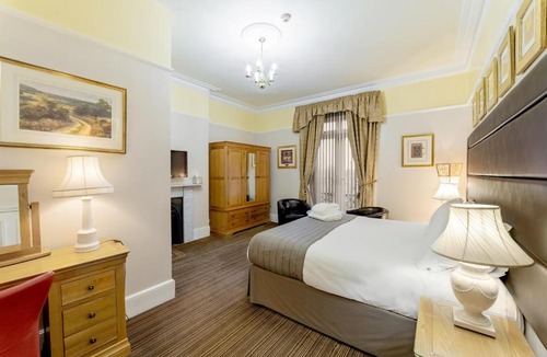 Hereford House | Charades Guest House
