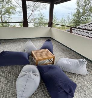 Kampung Gok Kapur Villa | Charis Tanjong Jara Villa Emerald