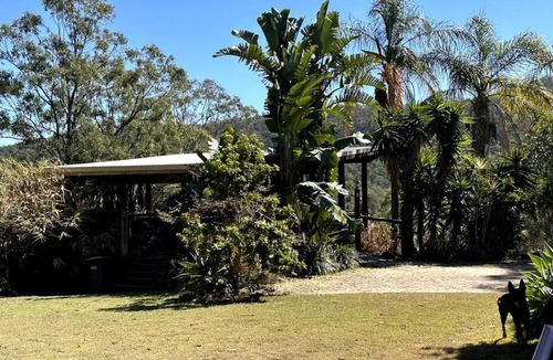 Mount George House | Charity Creek Retreat