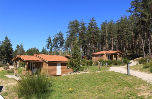 Usson-en-Forez Ski Chalet | Charlay of 35m2 for 6 people.