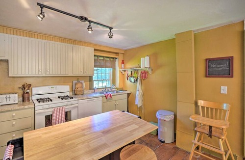 Hawley House | Charlemont Retreat w Fire Pit & EV Charger