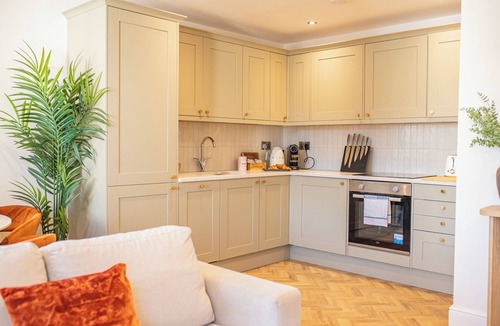 Salisbury Apartment | Charles Hope Salisbury Centre