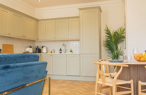 Salisbury Apartment | Charles Hope Salisbury Centre