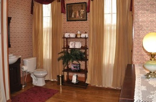 Leetonia Bed & Breakfast | Charles Nelson Schmick House