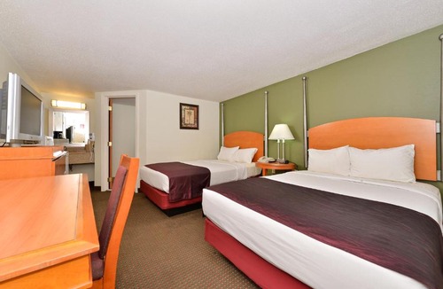 Charleston Hotel | Charleston Eagle Inn