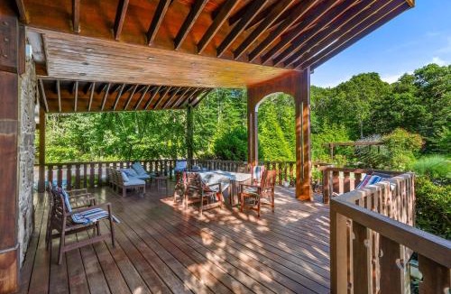 Westerly House | Charlestown Retreat | 2 Pools & Fire Pits