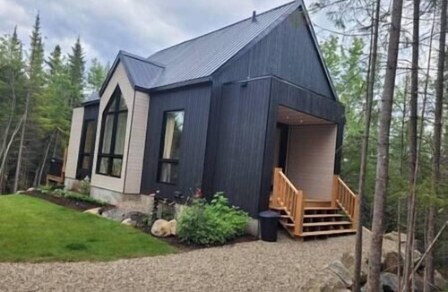 Saint Aime Des Lacs Ski Chalet | Charlevoix - Chalet La Cache