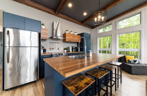 La Malbaie House | Charlevoix River View House: Spa, Firepit & BBQ