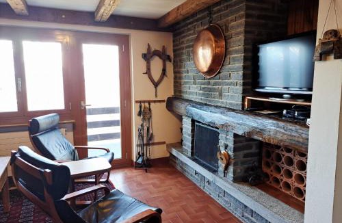 Faido Apartment | Charlie & Alaska Apartments by Quokka 360 - Cozy Mountain Stay Near the Carì Ski Slopes