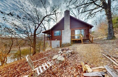 Eureka Springs House | Charlie's Ol' Fishing Cabin