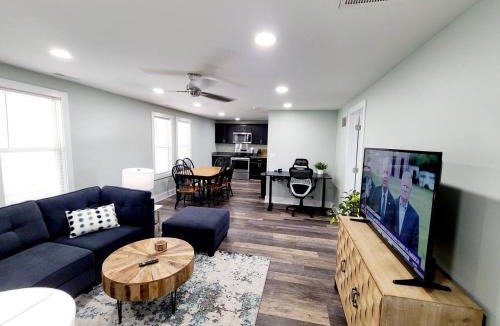 New Baltimore Apartment | Charlies by the Bay Unit 4