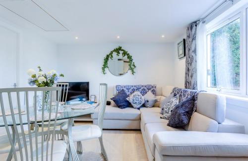 Balloch House | Charlies Cottage