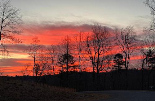 Ellijay Ski Chalet | Charlis Place Private Lux Cabin HotTub MT Views