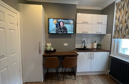 West Hampstead House | Charlotte Guest House