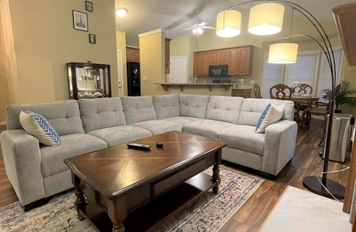 Harrisburg House | Charlotte/Harrisburg/Concord Magnificent Homestead Stay 3BR Close to Uptown .