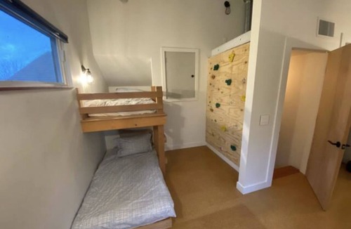 Charlotte House | Charlotte Modern with all the Views.