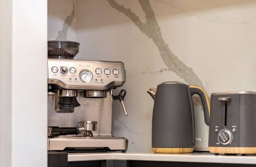 Charlotte Bay House | Charlotte's Hideaway