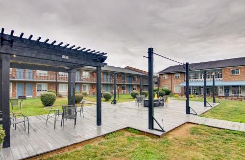 Sheffield Park Apartment | Charlotte Studio with Gym Near Hospitals, Park Expo