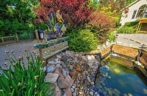 Niagara-on-the-Lake Villa | Charlotte’s Villa – Find Peace Amidst the Town