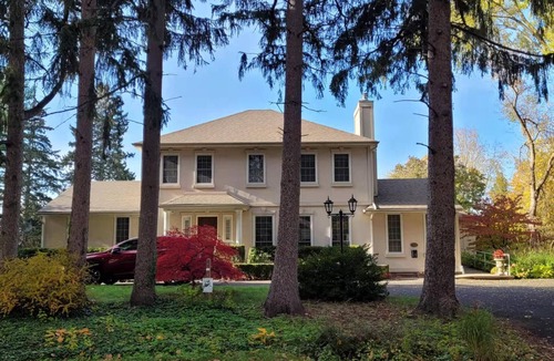 Niagara-on-the-Lake Villa | Charlotte’s Villa – Find Peace Amidst the Town