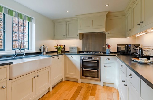 Tetbury Cottage | Charlton Down Cottage - Westonbirt - Pet Friendly