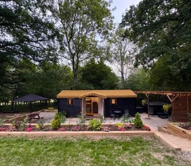 Staplefield Cabin | Charlton's Hollow