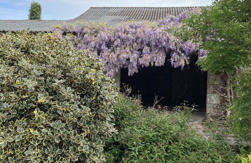 Ploneour-Lanvern House | Charm addiction