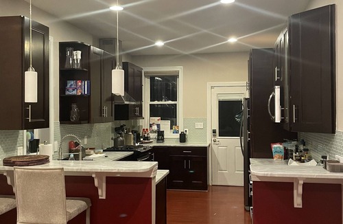 Eckington House | Charm and Convenience + Parking