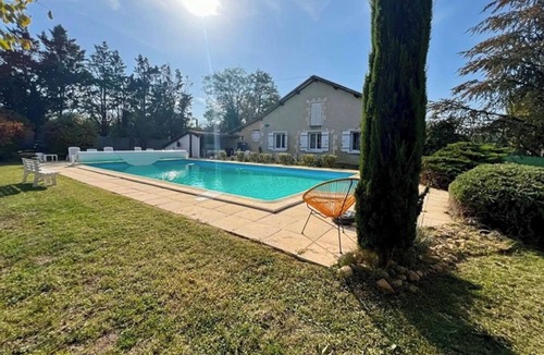La Boissiere-d’Ans House | Charmante Maison en Pierres Apparentes Avec Piscine Privée , Jacuzzi , Wifi