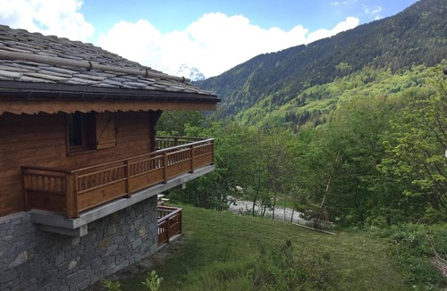 Saint-Francois-Longchamp Ski Chalet | Charming Ski Lodge in Saint François Longchamp