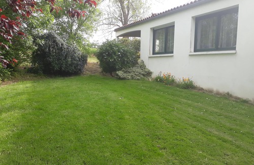Saint-Georges-de-Montaigu House | Charming country house