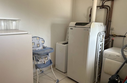 Saint-Pantaleon-de-Larche House | Charmant Gîte LA Grange