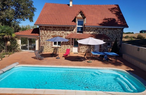 Saint-Pantaleon-de-Larche House | Charmant Gîte LA Grange