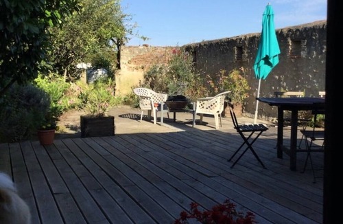 Loche-sur-Indrois Cottage | Charm, garden & tradition, Beauval Zoo