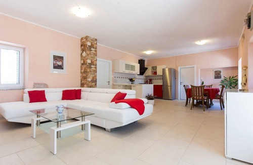 Sveti Vid Dobrinjski Villa | Charming Villa Azul with Pool, Jacuzzi & Sauna