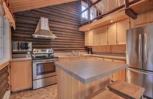 Saint Donat Cabin | Charmant chalet en bois rond