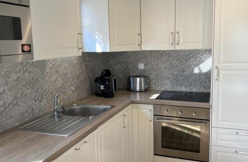 Merville-Franceville-Plage Ski Chalet | Charmant chalet 4P avec jardin privatif, proche plage et commerces à Merville-Franceville - FR-1-487-333