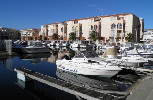 Sete Apartment | Charmant 2 pièces cabine avec parking et animaux admis à Sète - FR-1-338-136
