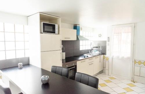 Clichy-Sous-Bois Apartment | Charmant 2 pièces moderne