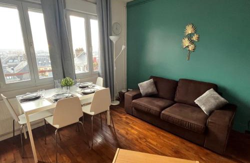 Coteaux Ouest Apartment | Charmant 42m2 - Vieux Marché 8 min