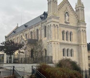 Coteaux Ouest Apartment | Charmant 42m2 - Vieux Marché 8 min