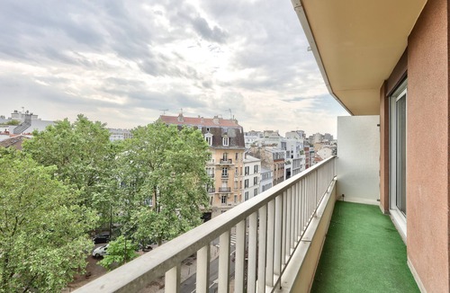 Centre Ville Apartment | Charmant Appartement à 3 Minutes du Métro 10