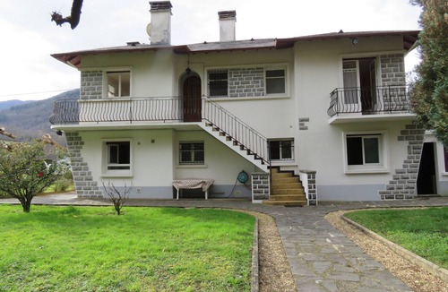 Saint-Pe-de-Bigorre Apartment | Charmant Appartement de 95m2 Dans une Maison Avec Pelouse Près de Lourdes 65