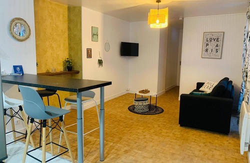 Levroux Apartment | Charmant appart-1chb-4pers-wifi au cœur de Levroux