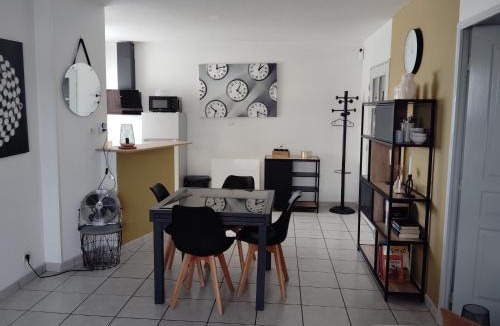 Chateaux de la Loire Apartment | Charmant appartement 2 chambres - Proche Tours