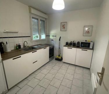 Lormont Apartment | Charmant appartement 2 chambres avec balcon