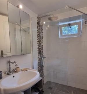Saint-Prix Apartment | Charmant appartement au vieux village proche Paris