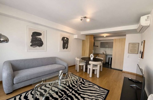 Cœur de Ville Apartment | Charmant appartement avec balcon a Courbevoie - 4P