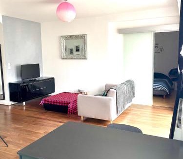 Saint-Avertin Apartment | Charmant appartement en bord de Cher
