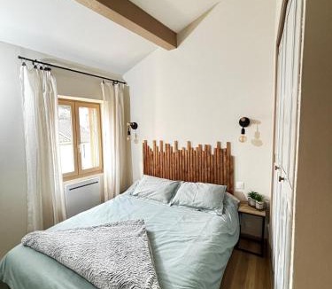 Foix Apartment | Charmant appartement mansardé en centre ville de Foix